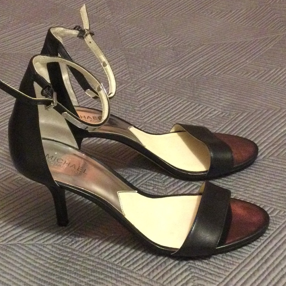 Michael Kors size 10 black leather heels for women